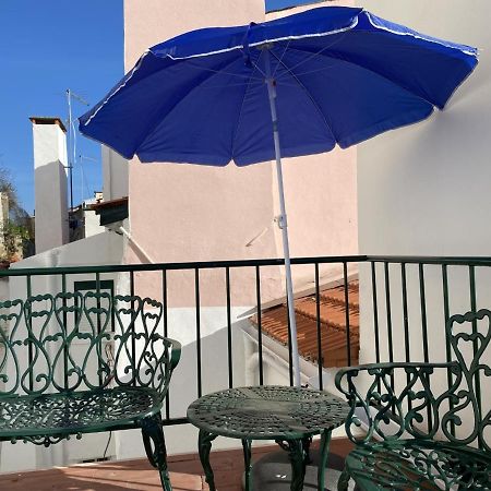 Moderno Apartamento Em Bairro Tipico Lisboeta Lisboa Eksteriør billede