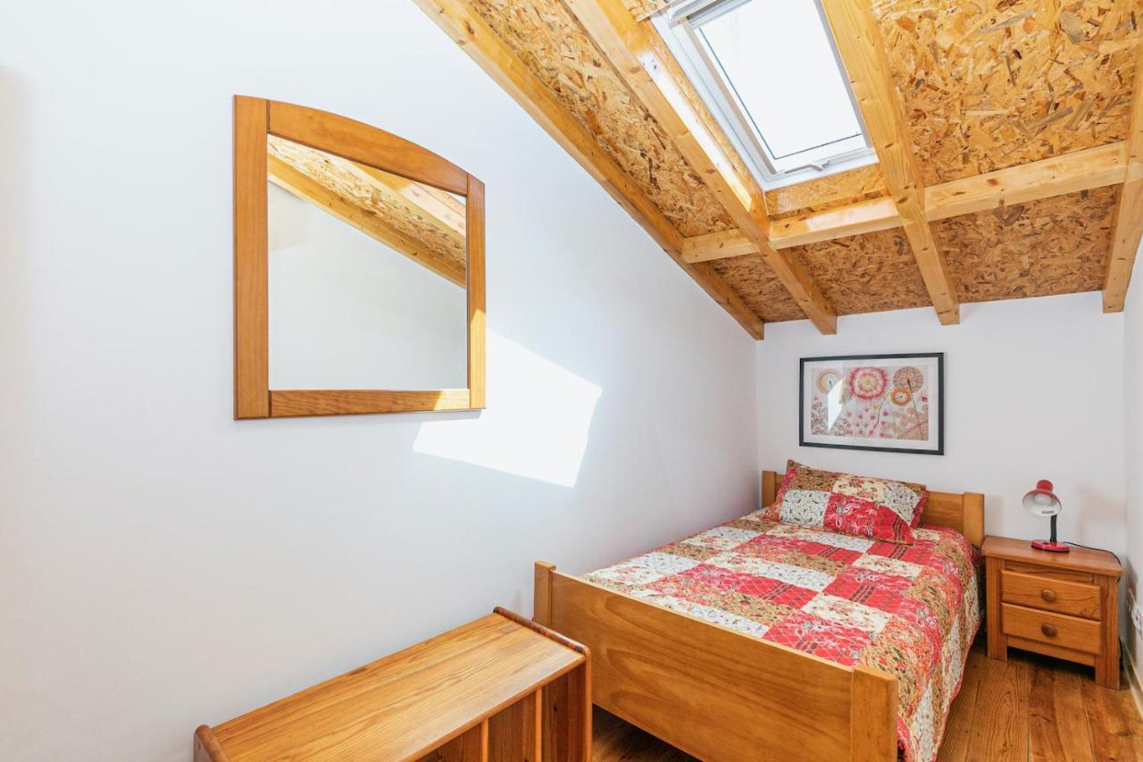 Moderno Apartamento Em Bairro Tipico Lisboeta Lisboa Eksteriør billede