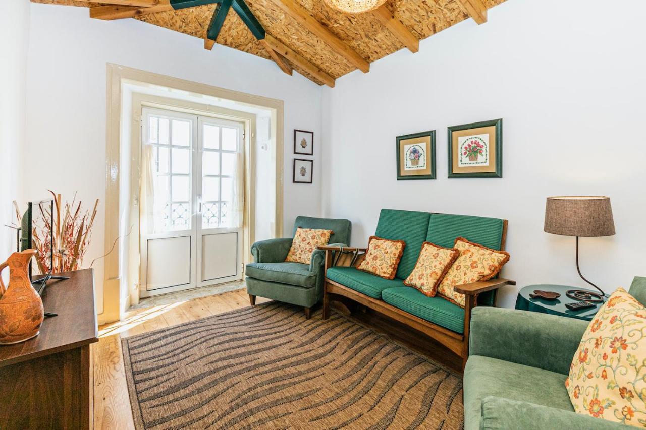 Moderno Apartamento Em Bairro Tipico Lisboeta Lisboa Eksteriør billede