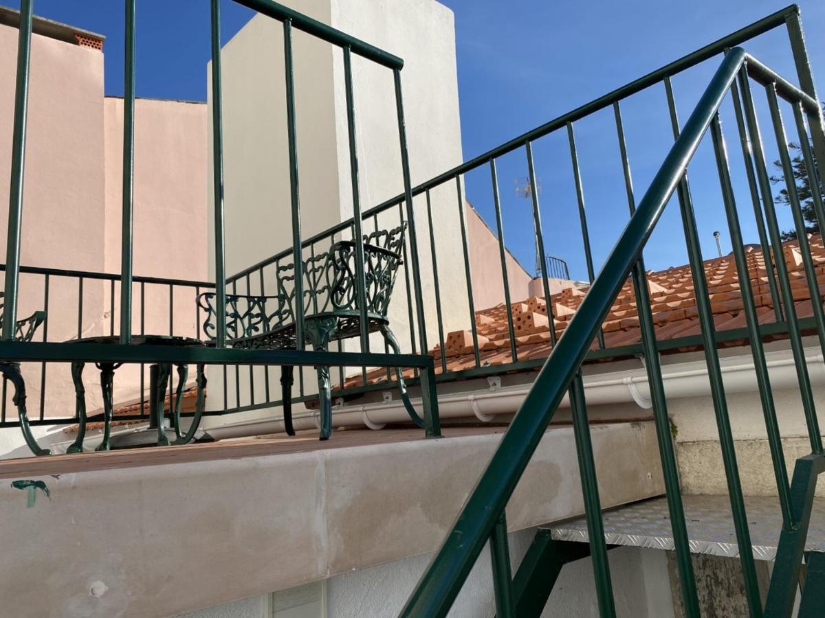 Moderno Apartamento Em Bairro Tipico Lisboeta Lisboa Eksteriør billede